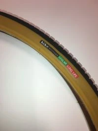 Raleigh Kevlar Dæk - Tourist De Luxe 28 X 1½ - Sort/gul - Refleks Stribe